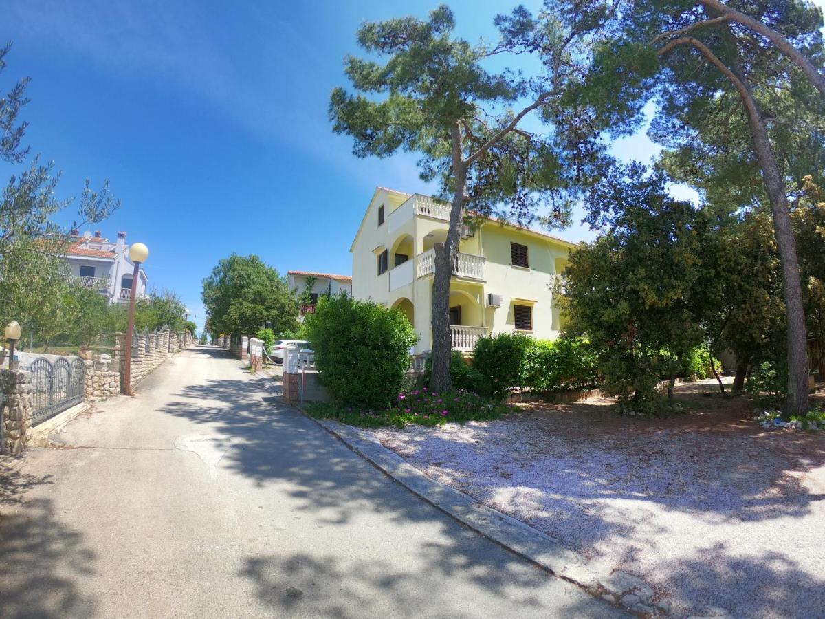 Apartments Stanko Петрчане Экстерьер фото
